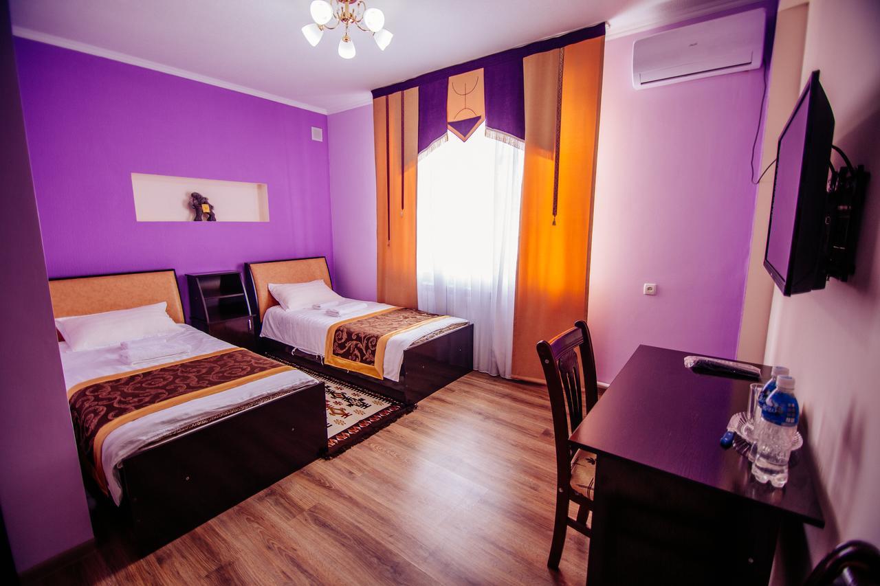 Asman Guest House Osh Exterior photo